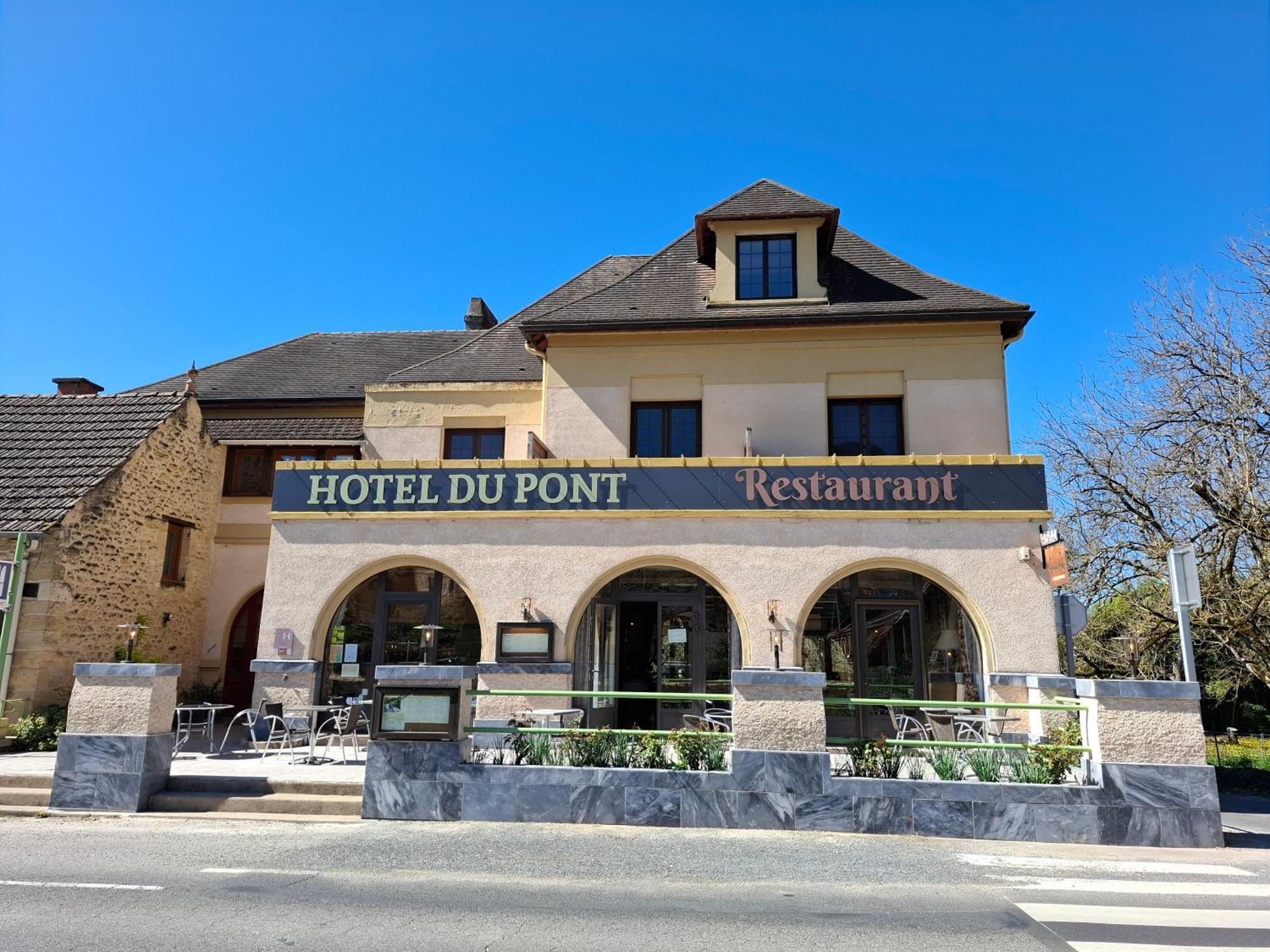 Hotel Du Pont Et Restaurant A Grolejac Groléjac Exterior foto